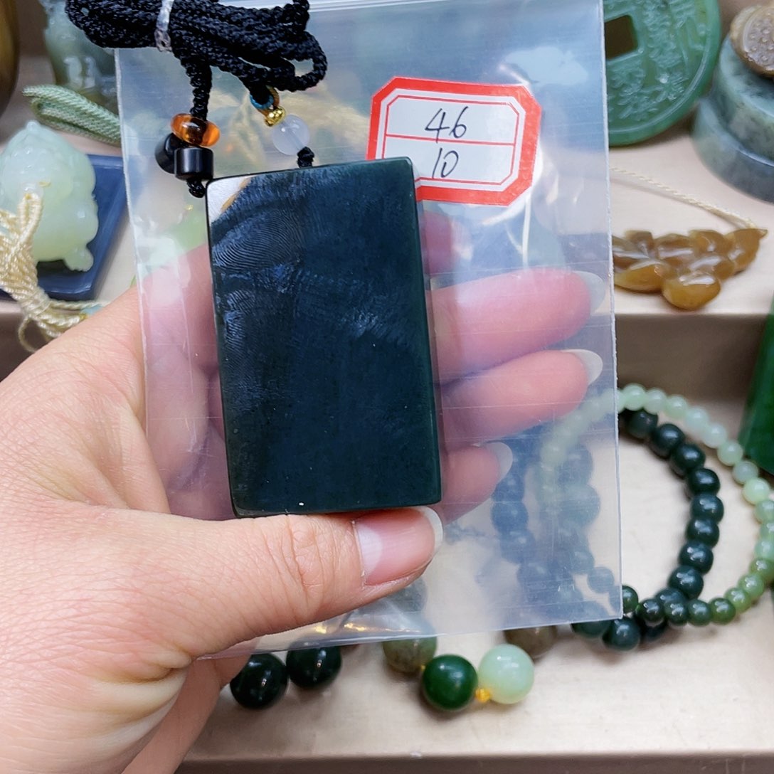 未镶嵌和田玉挂件