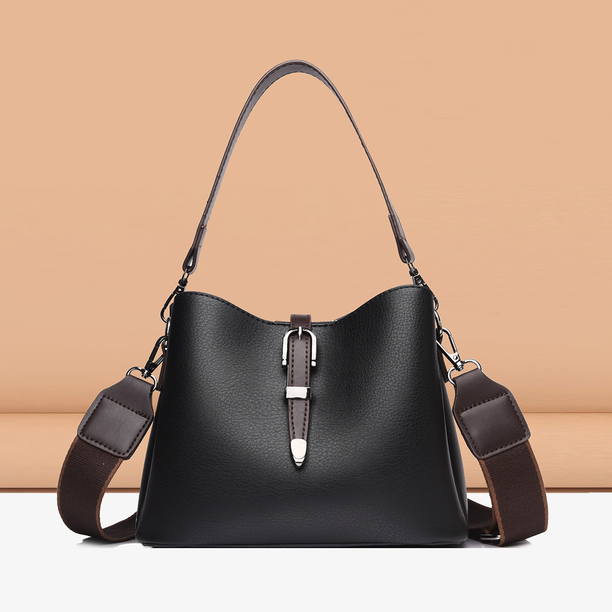 正 204 黑色 手提斜挎包 （长22宽11高17）