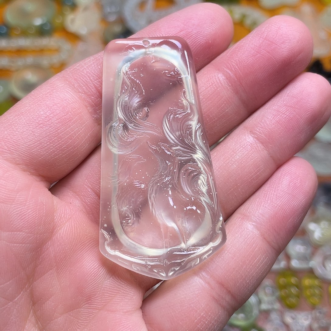 蛇纹石玉吊坠未镶嵌麦**夫