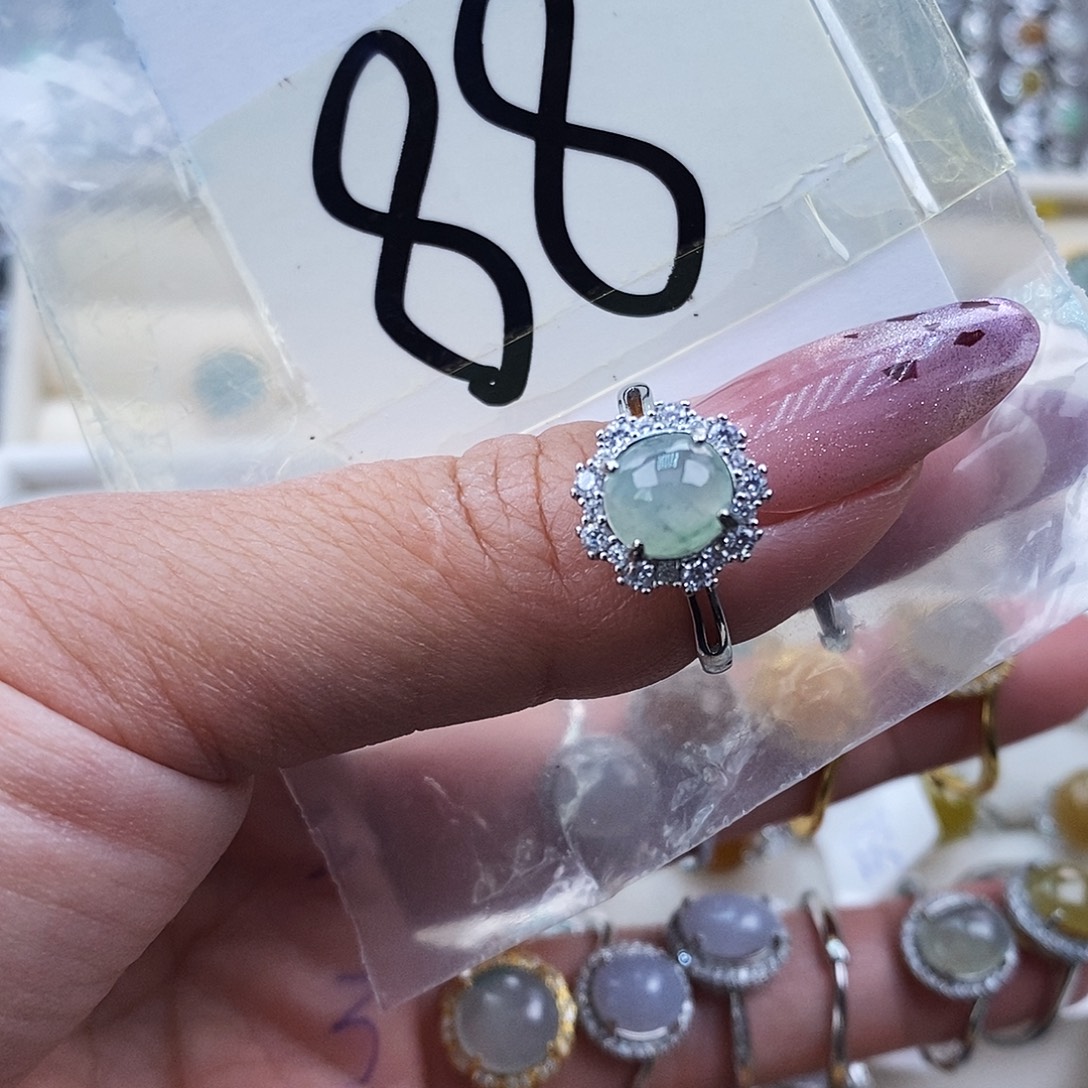 翡翠未镶嵌戒指缅甸