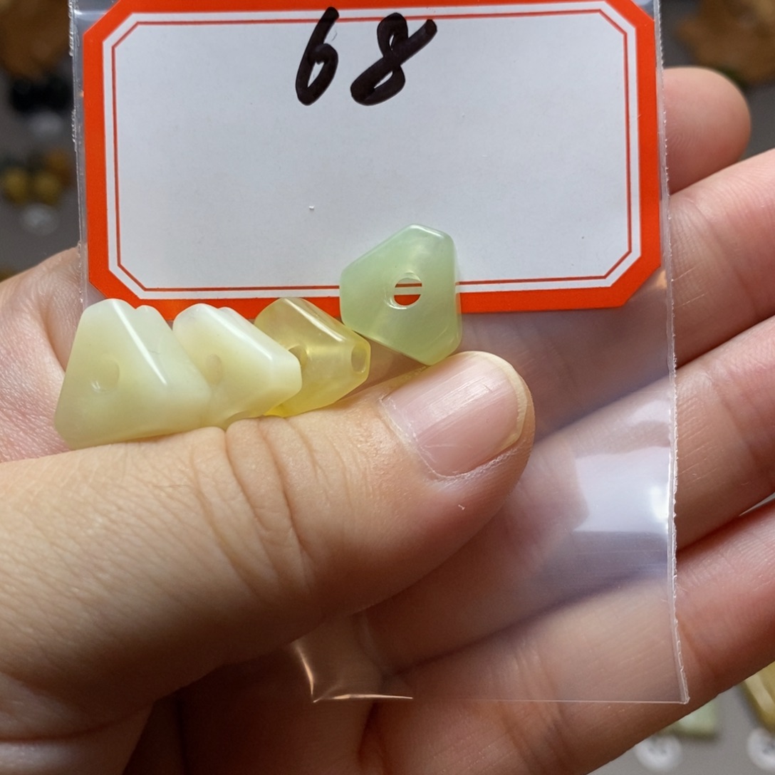 【闪购商品】岫玉配珠未镶嵌轻**淡