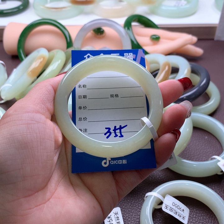 和田玉手镯53-54未镶嵌