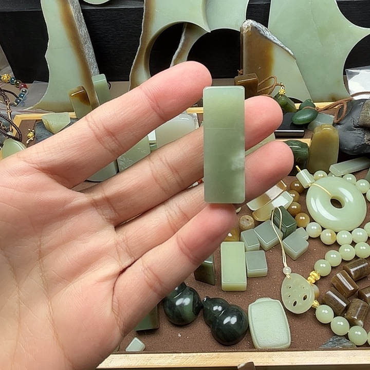 和田玉未镶嵌挂件