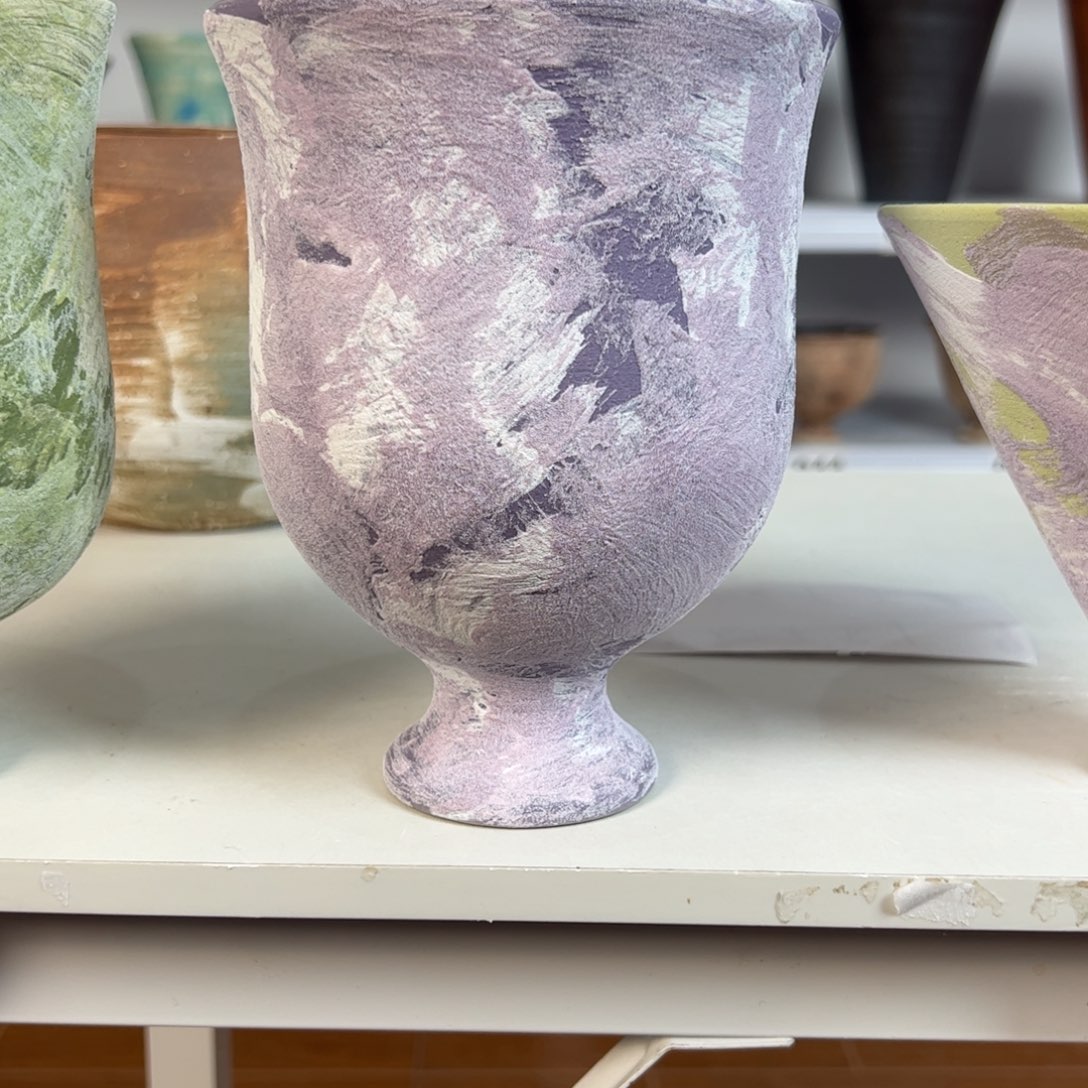 吉***莉口径11高度16有孔