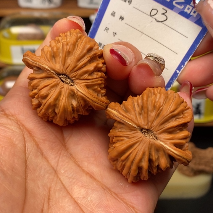 文玩核桃吊坠40四座楼