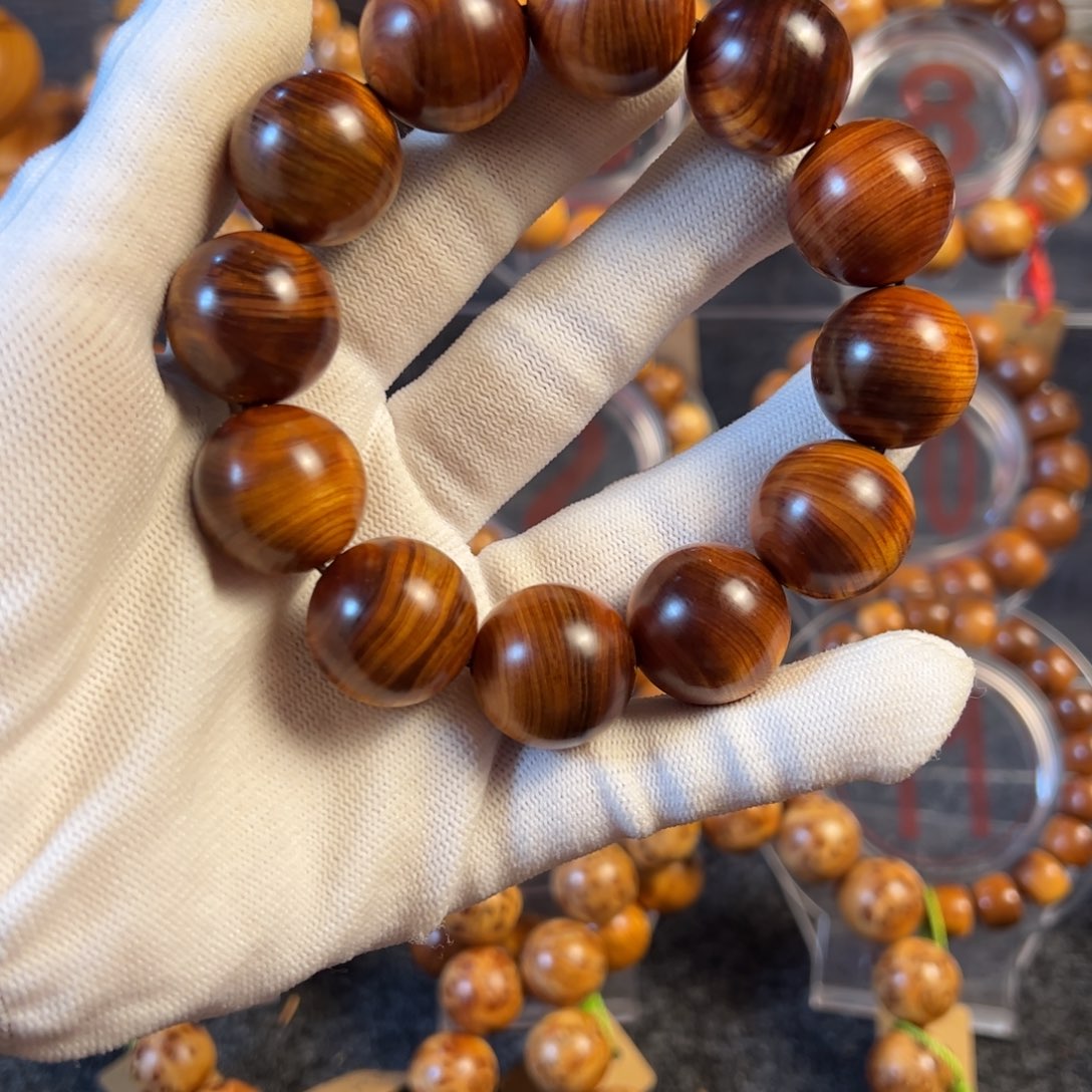 柏木潇**生太行崖柏手串