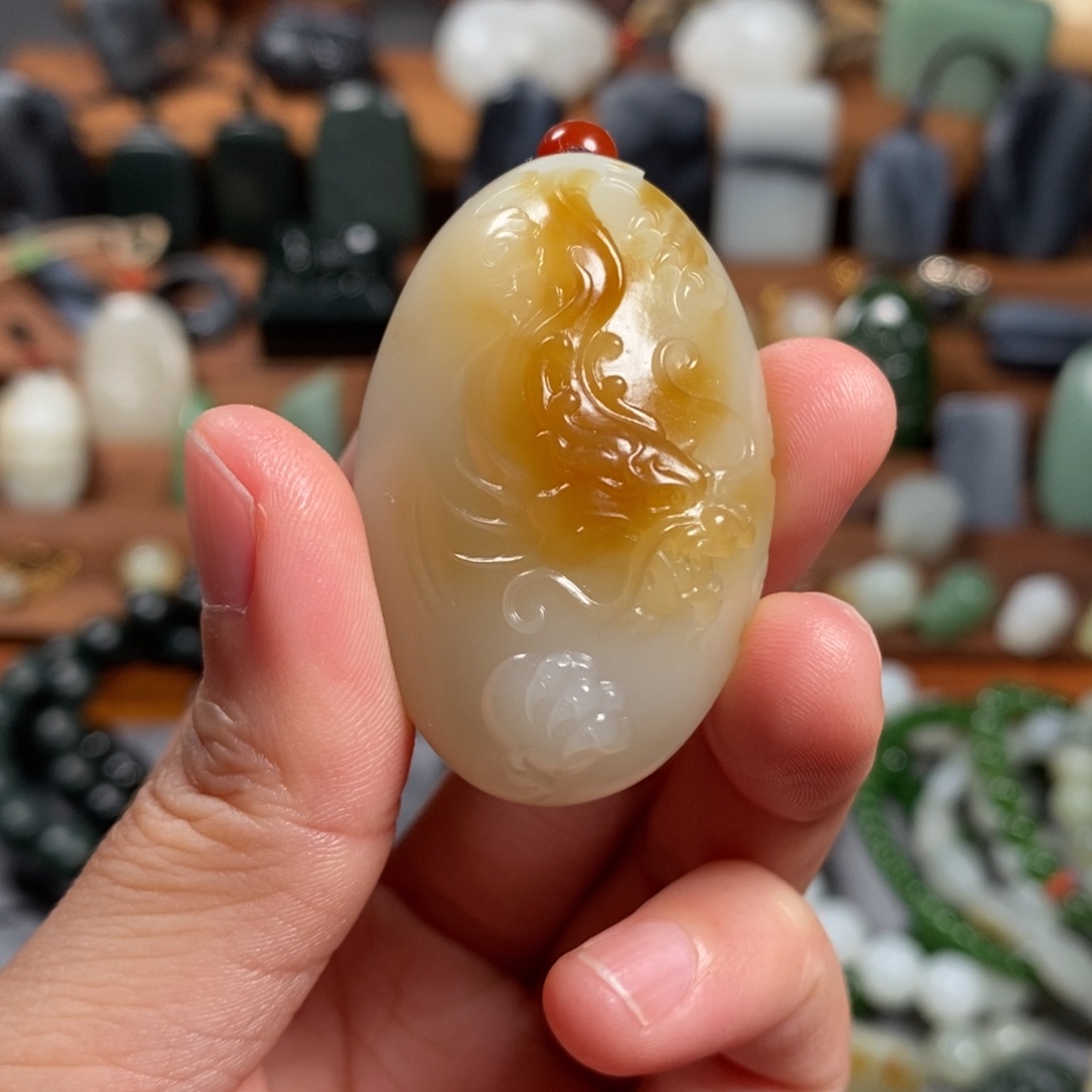 和田玉颈饰未镶嵌晨