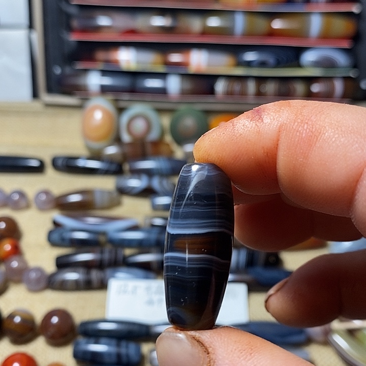 玛瑙/玉髓合金颈饰