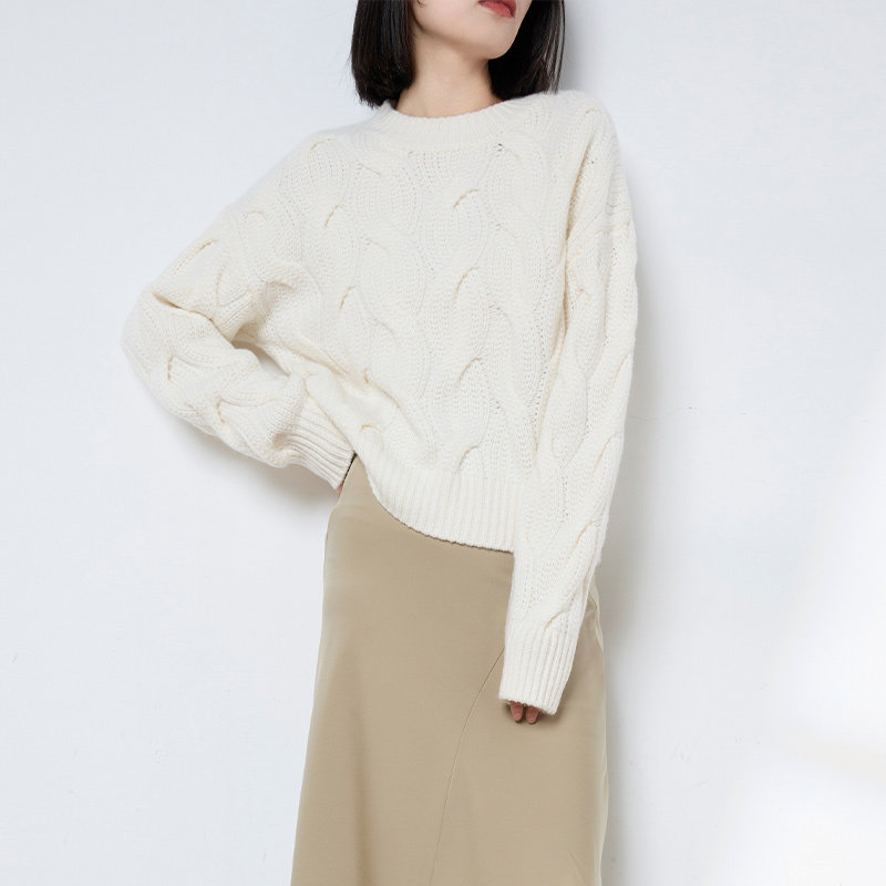 13157欧丝璐秋冬新款纯山羊绒圆领套头加厚绞花粉色女衫打底毛衣