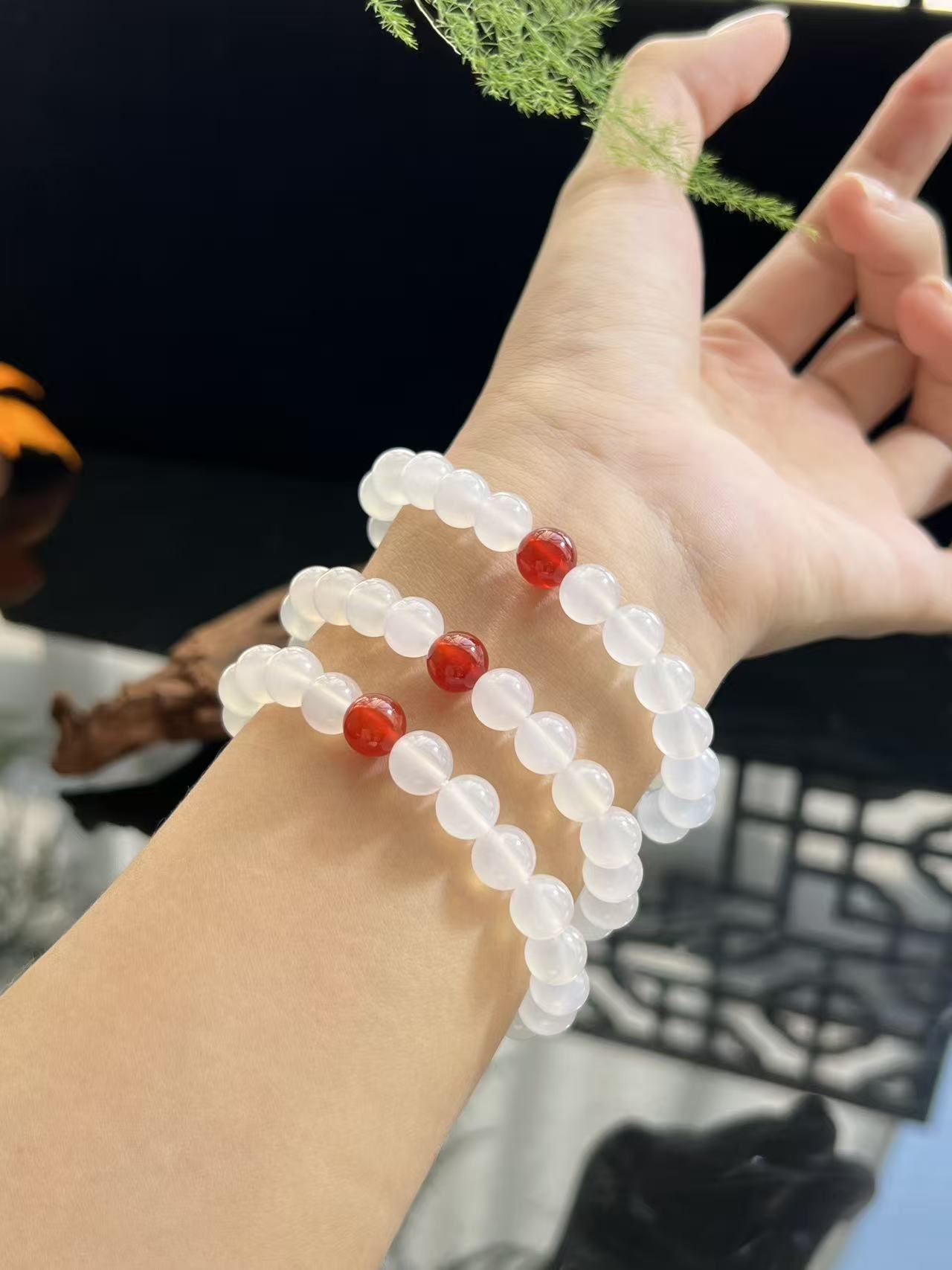 冰糯圆润玛瑙玉髓，鸿运当头，珠子皓白如玉，精美手链，多样性一件发