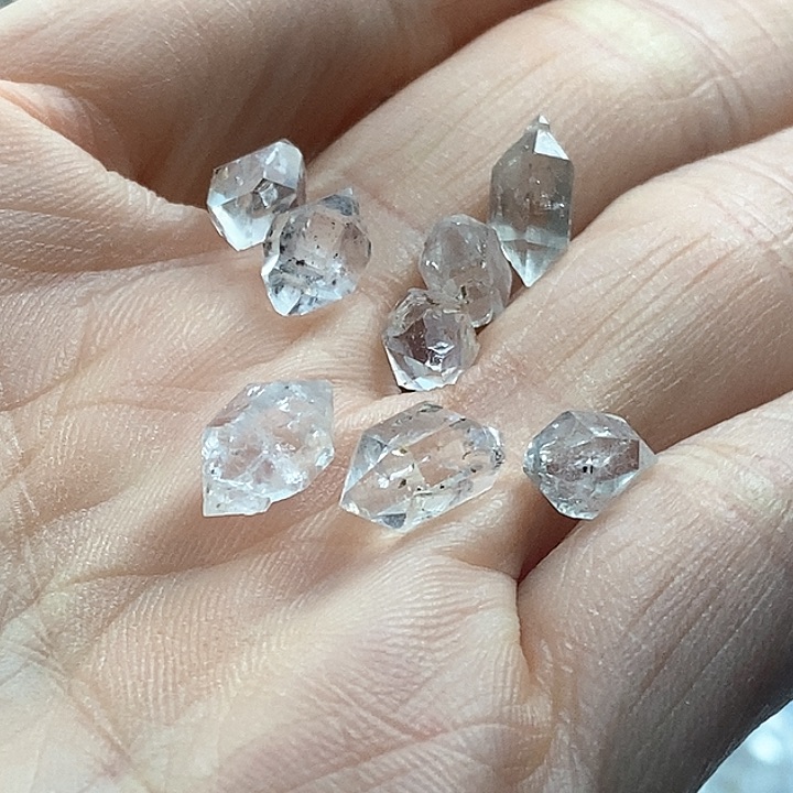 水晶颈饰未镶嵌闪灵钻8颗
