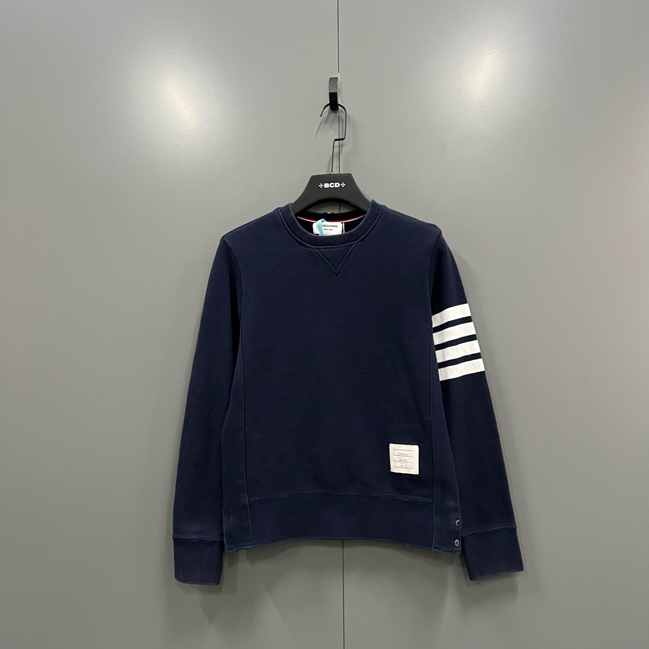 99新 THOMBROWNE (ll)藏青色四条纹卫衣 1码fg205609