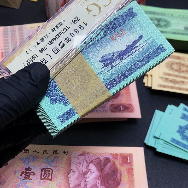 开***！贰份飞机一刀662冠