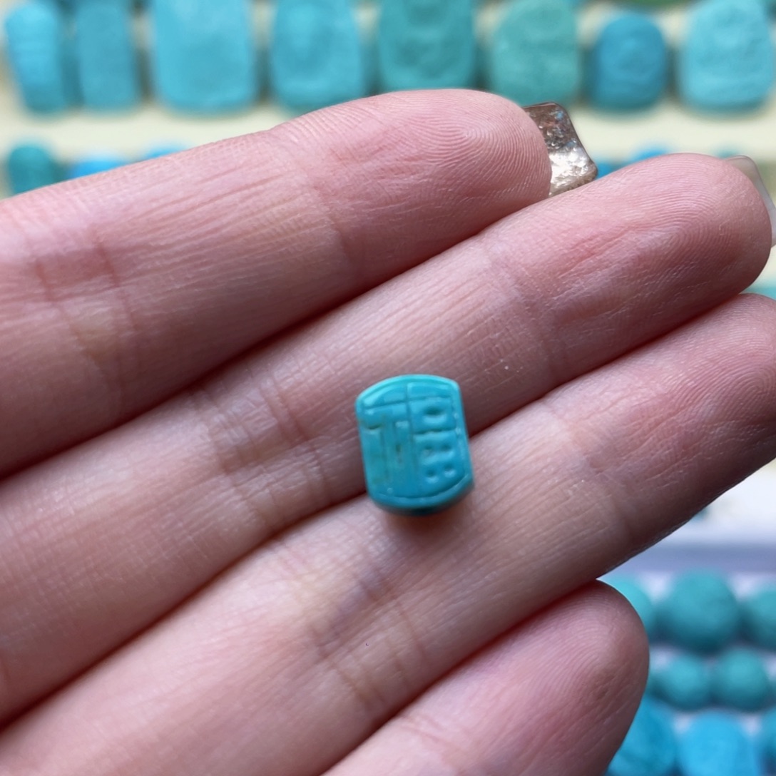 绿松石雕刻未镶嵌