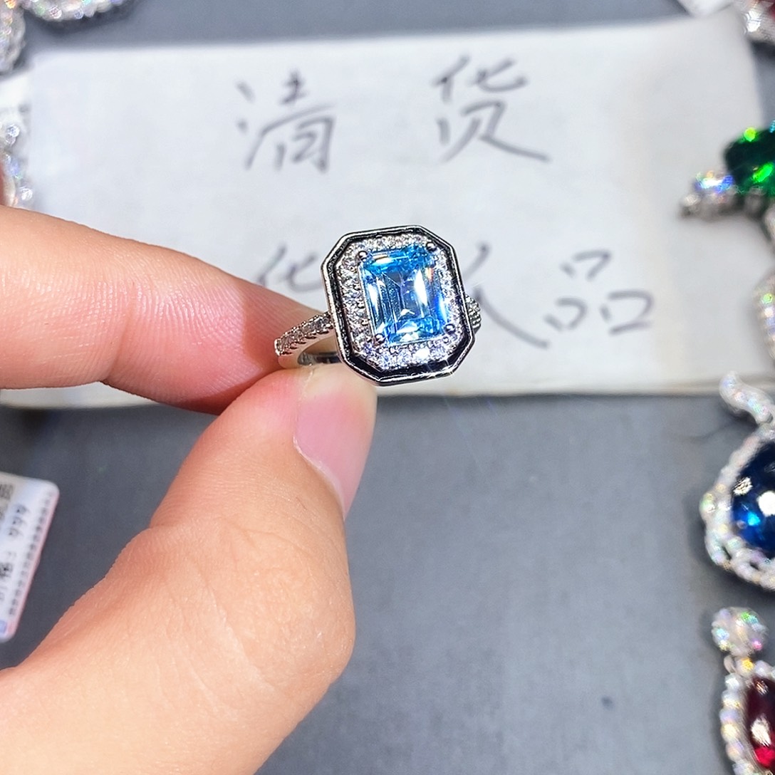 合金石英质玉戒指