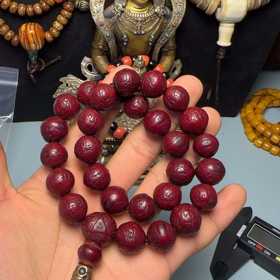 胖***虎格桑工艺坊直播间