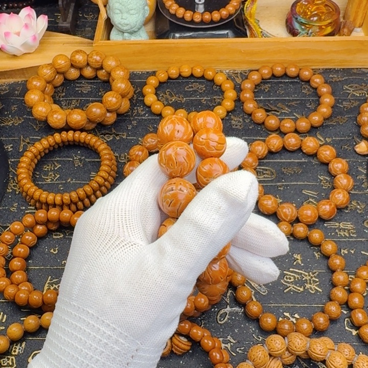 日***方桃核手串19尺寸龙纹