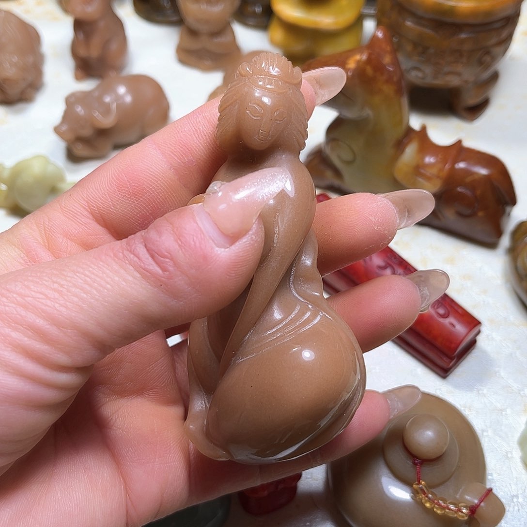 白玉菩提吊坠白玉菩提吊坠