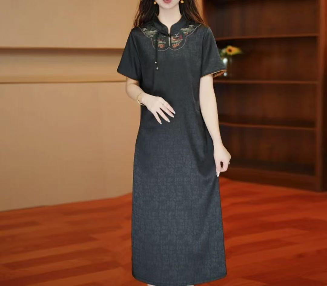 【墨色刺绣旗袍】2025夏季新款时尚气质显瘦百搭中长款连衣裙