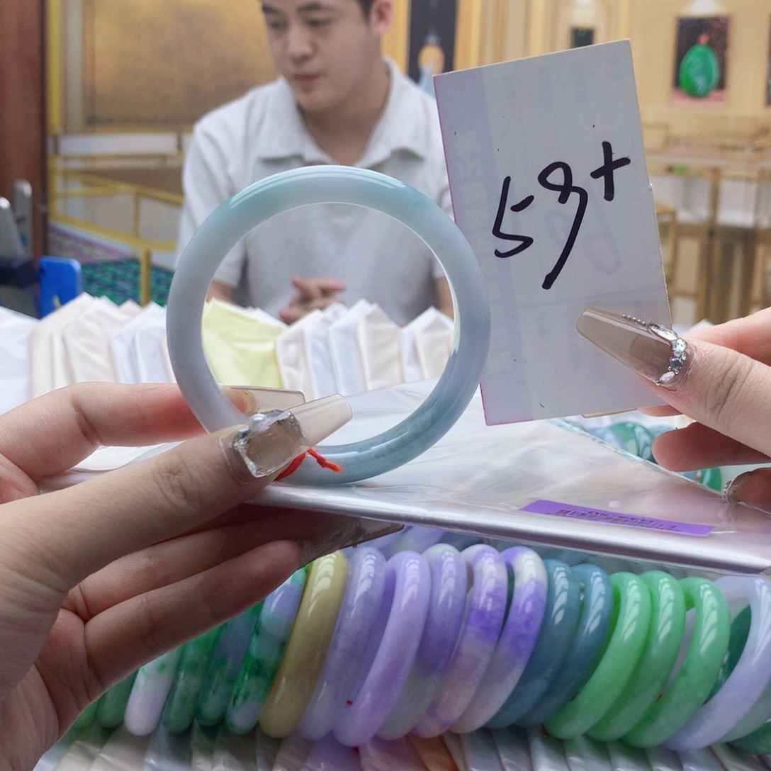 翡翠未镶嵌手镯nn