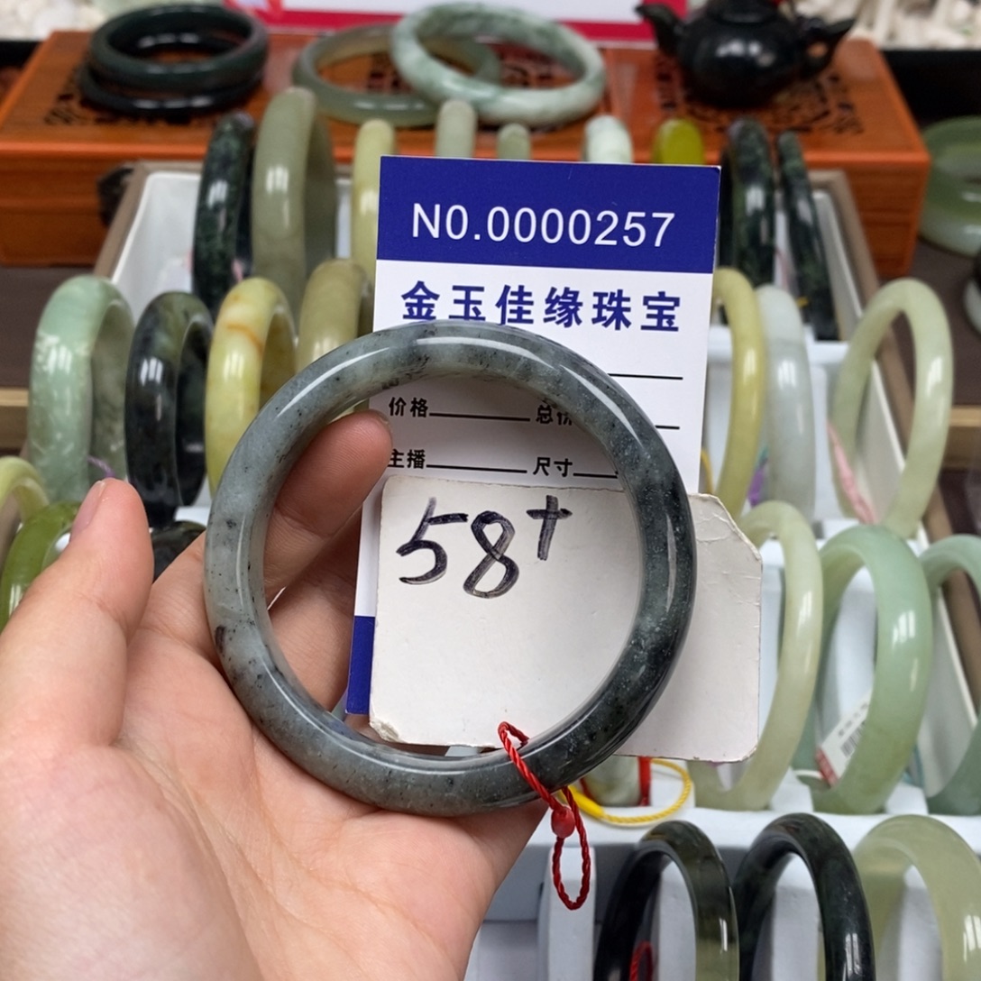 ？***！蛇纹石玉未镶嵌手镯