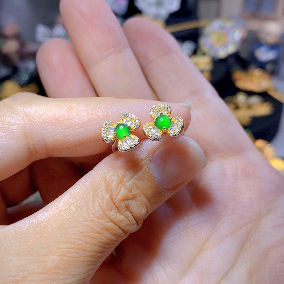 翡翠耳钉银S925镶嵌天然翡翠 