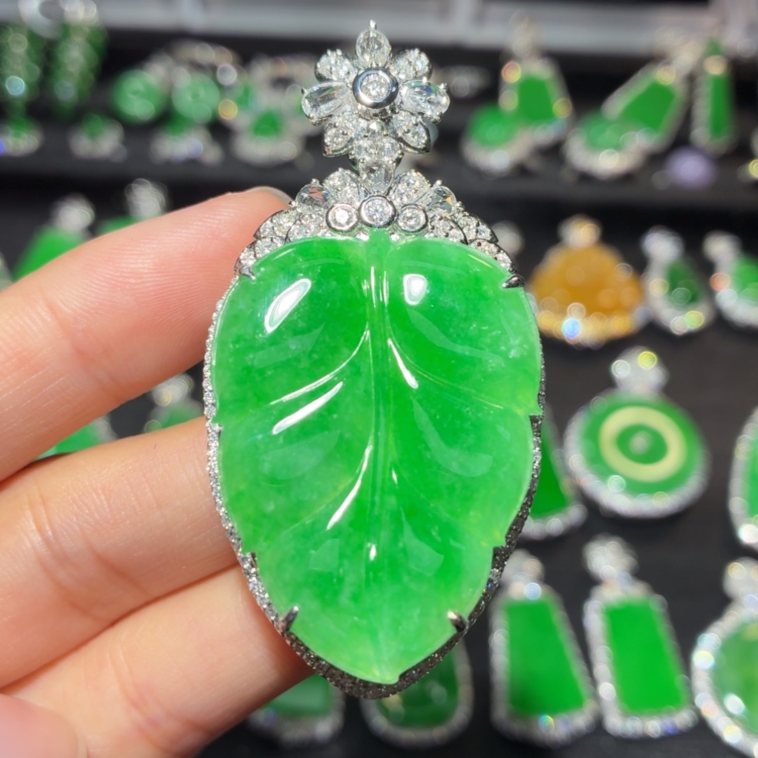 翡翠18K金镶嵌吊坠(不含链)176号