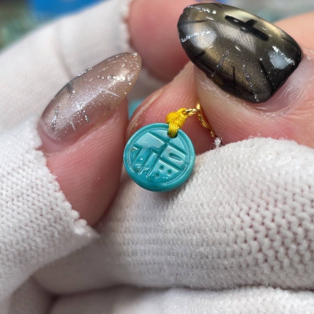 绿松石未镶嵌挂件