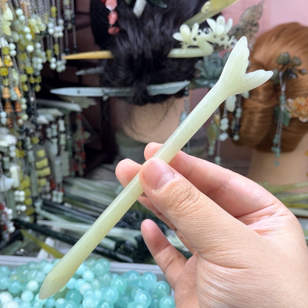 蛇纹石玉发饰未镶嵌默认微瑕岫玉发簪