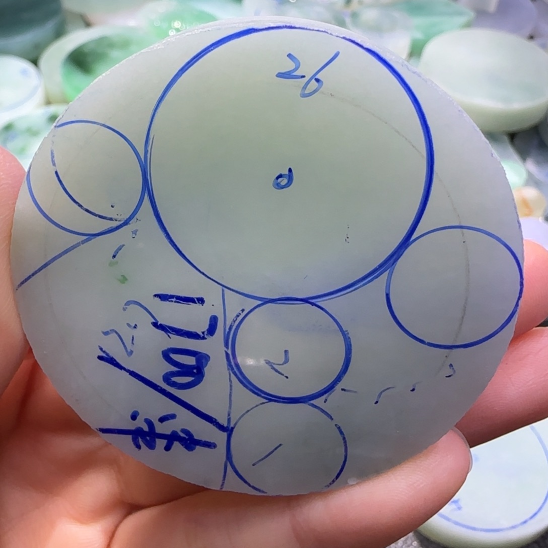 定制翡翠未镶嵌翡翠