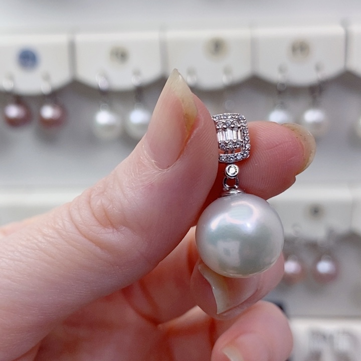 李***李颈饰银S925镶嵌淡水珍珠A