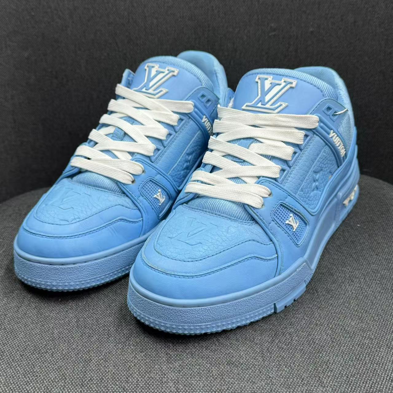 99新 LouisVuitton/路易威登 经典蓝武士trainer奢鞋