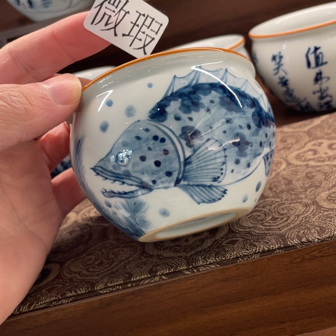 釉下手绘茶具微瑕