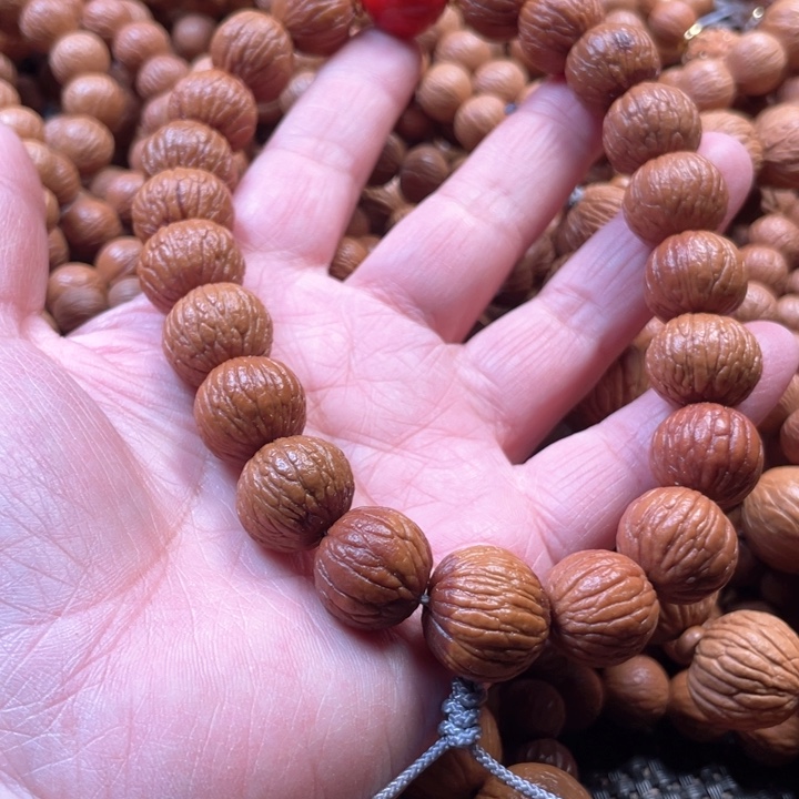 猴头核桃手串1.6风羽手持自然泛油
