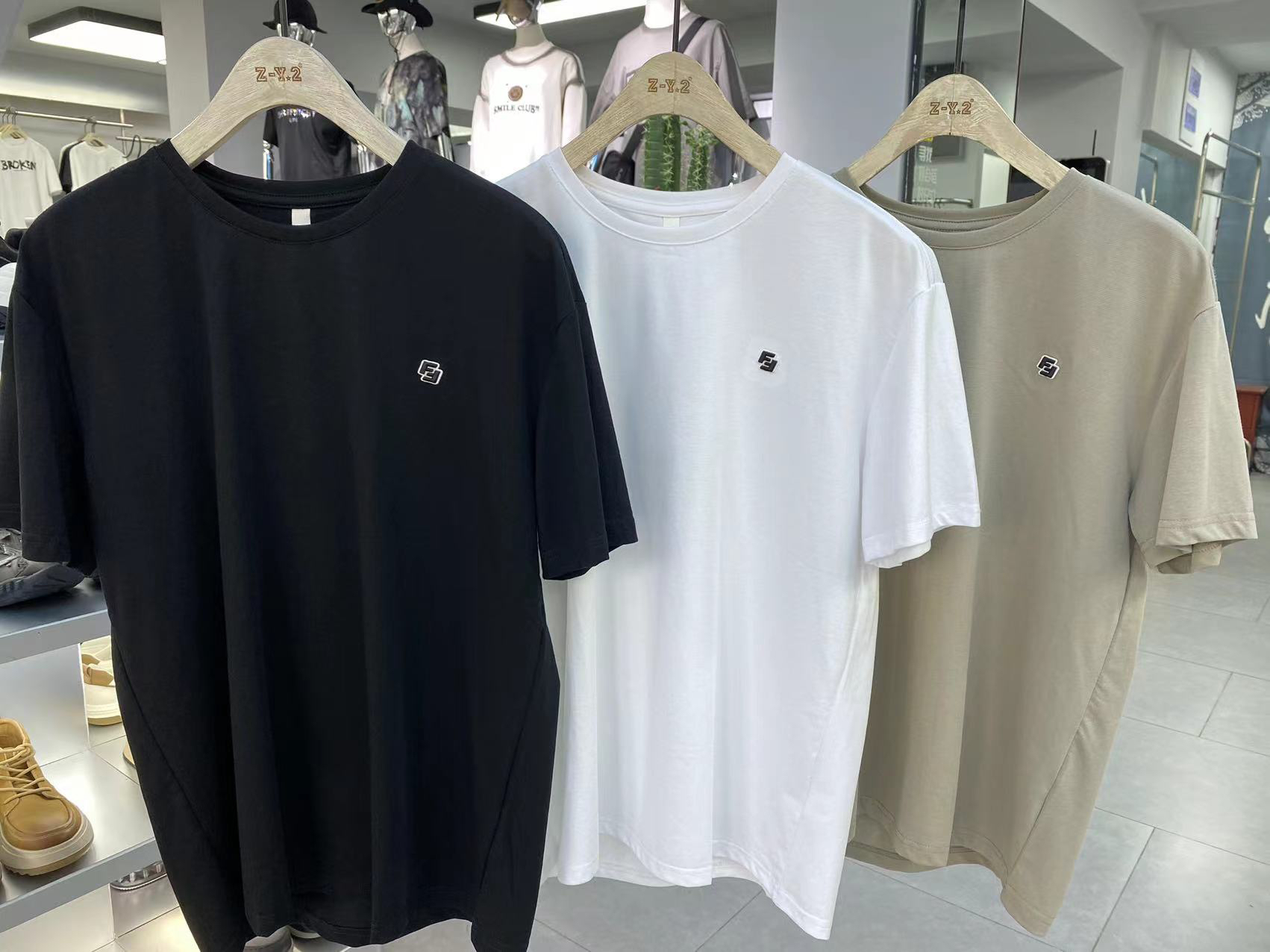 6501经典微款版型200克精梳棉短袖，黑白杏三色