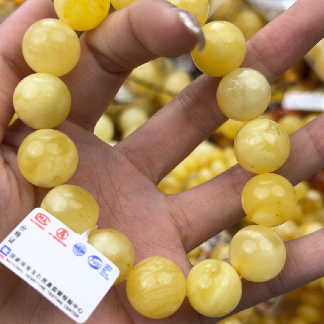 琥珀珠宝奇石未镶嵌