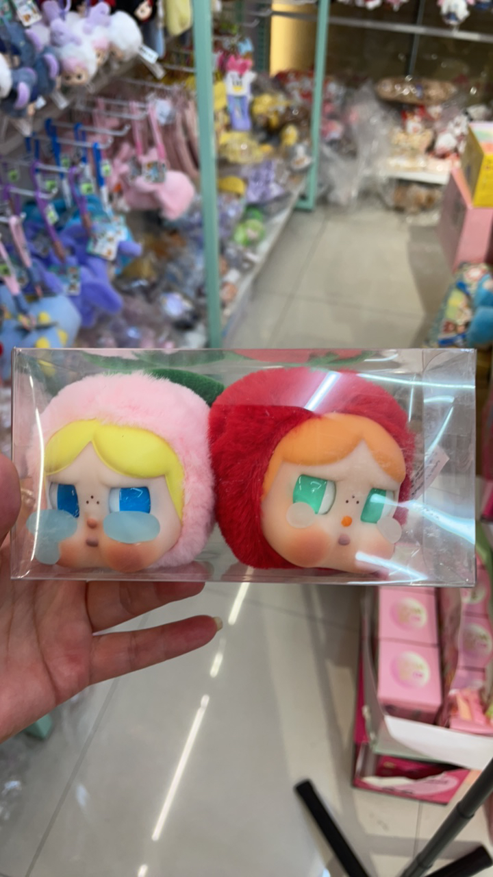 哭妹两个装挂件毛绒