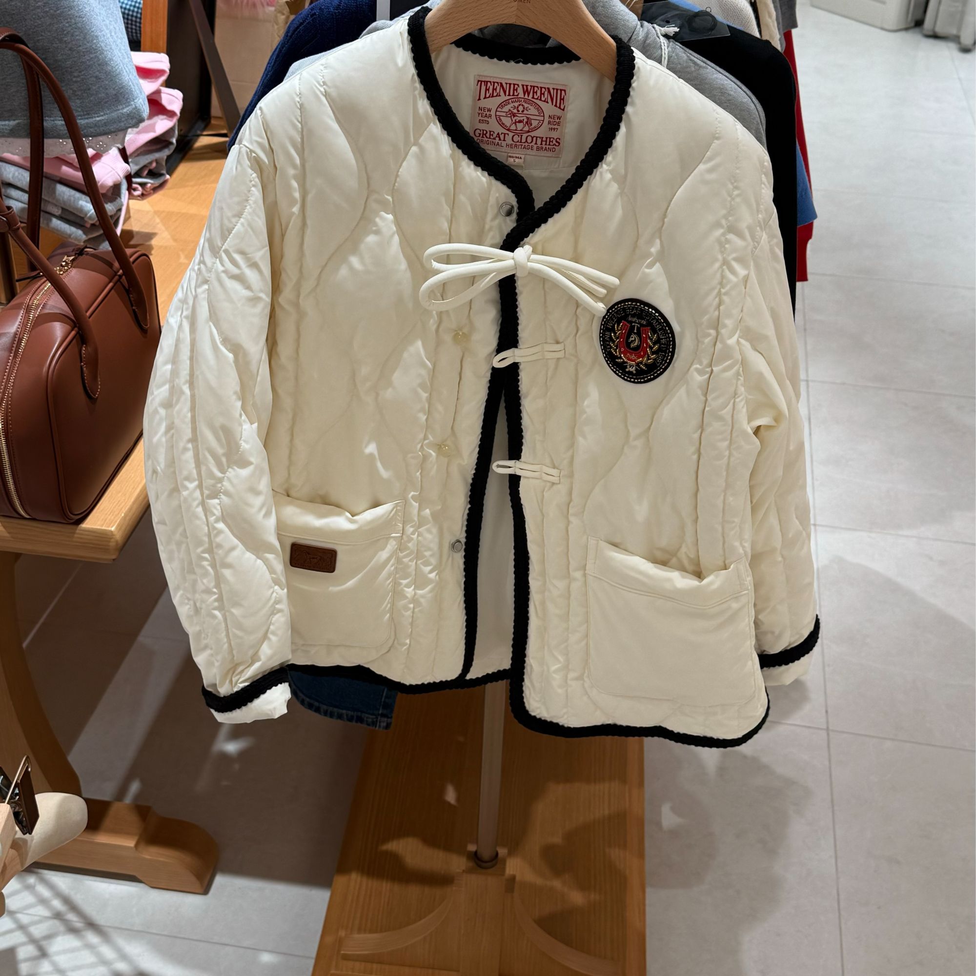 TEENIEWEENIE 26春女款白色厚款TTJD2611C2D