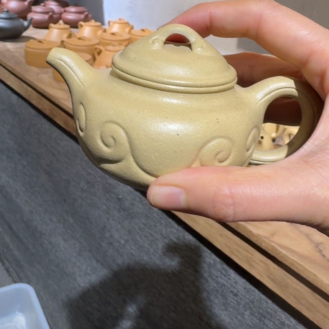 本山绿泥茶壶150毫升微瑕