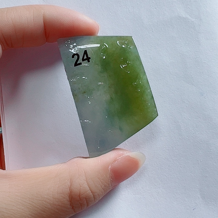 定制翡翠未镶嵌天然翡翠包工