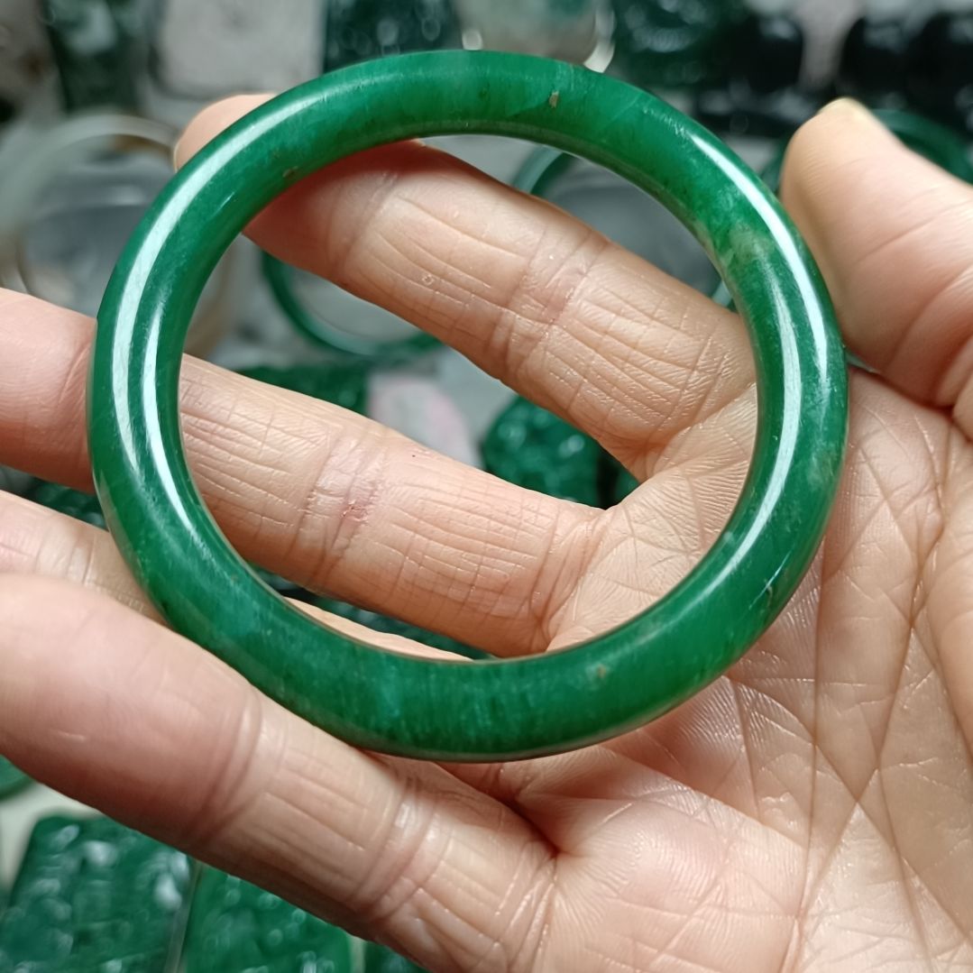 早***好独山玉未镶嵌手镯