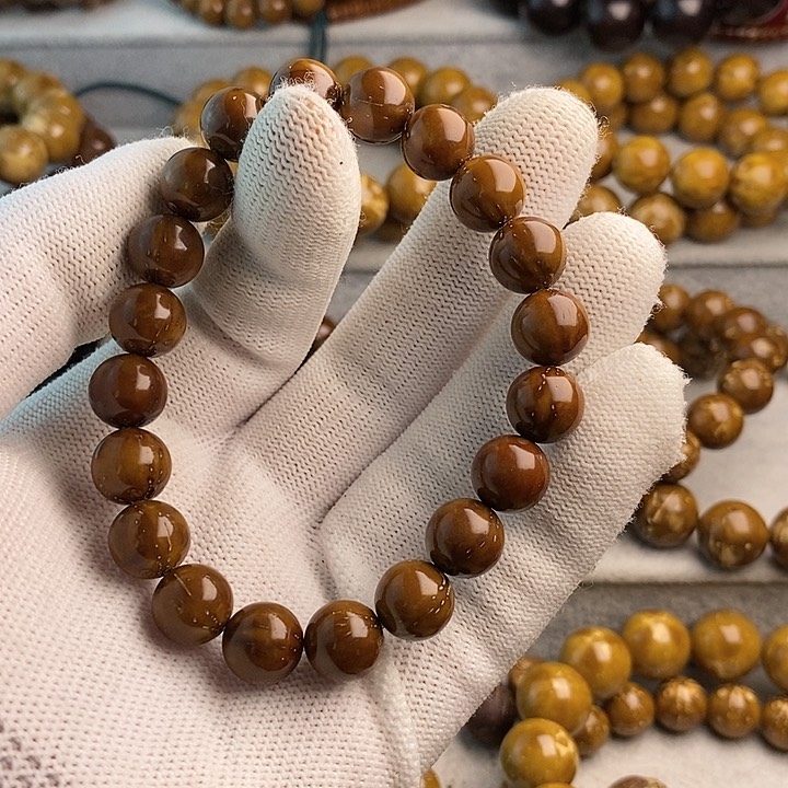 紫金鼠吊坠七*紫金黄皮10.2