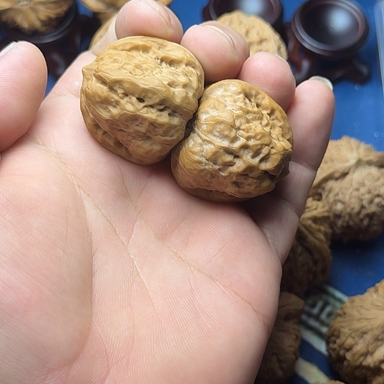 大***面35全品无修蛤蟆头