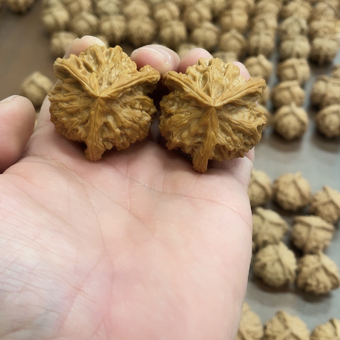 吊坠文玩核桃文玩核桃一物一图