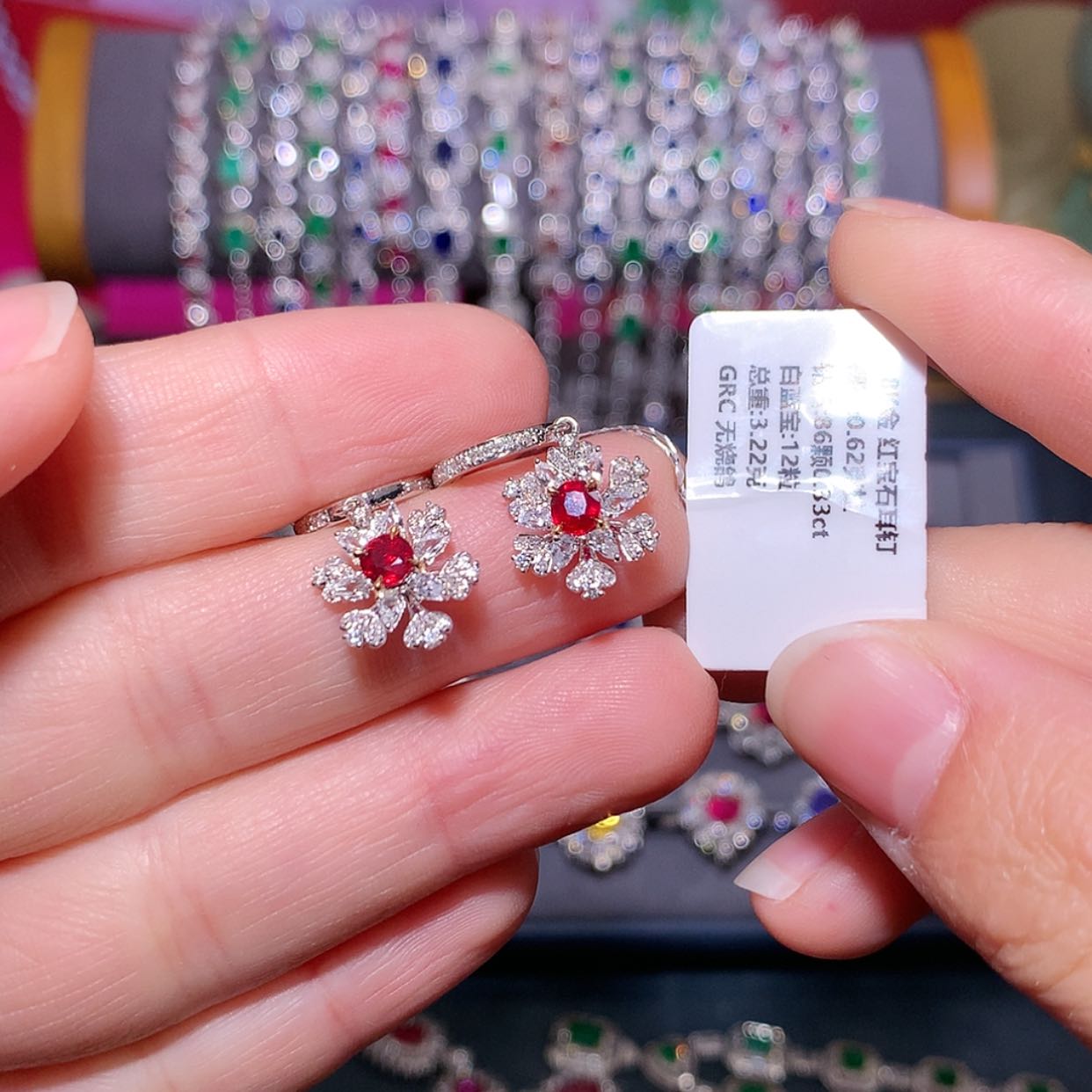 【闪购商品】红宝石耳钉18K金镶嵌