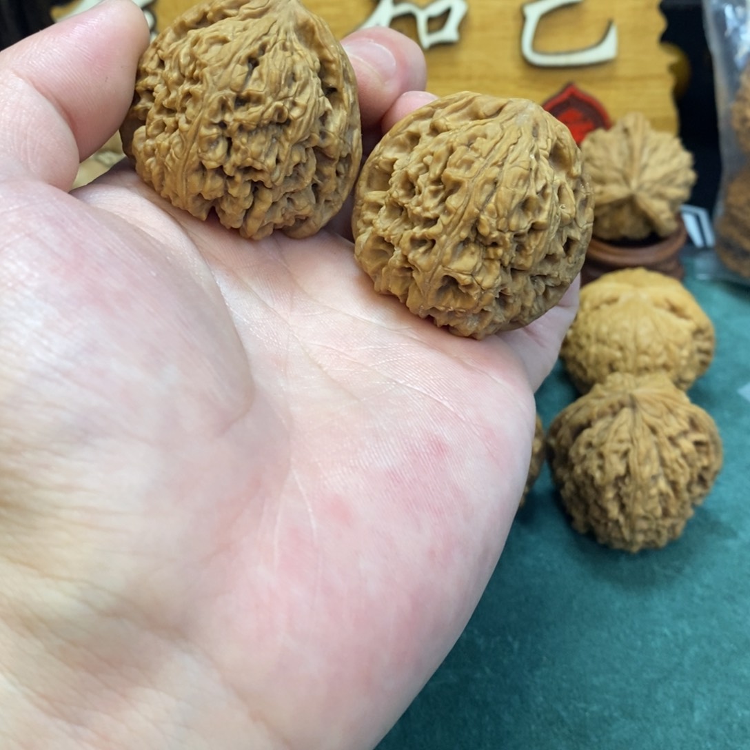 文玩核桃把件南疆石39