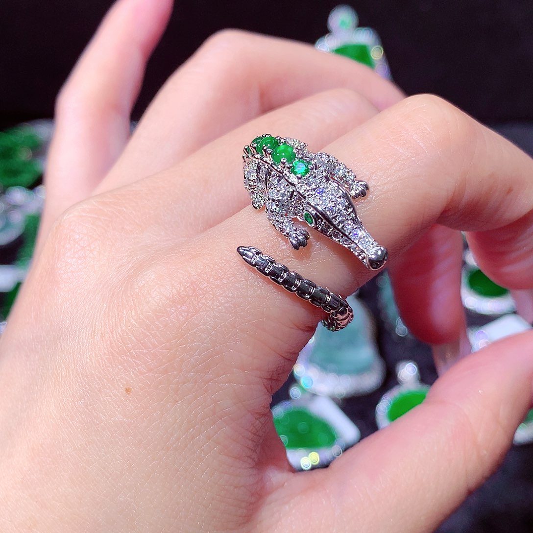 【闪购商品】翡翠未镶嵌吊坠(不含链)