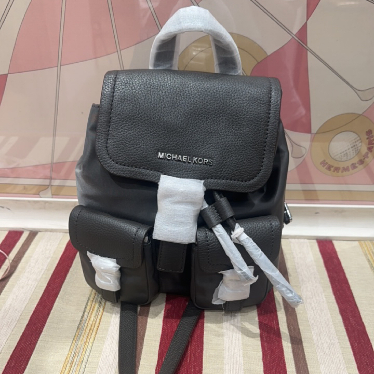 99新 MICHAEL KORS/迈克高仕 MK灰色布拼皮双肩 19110007-43