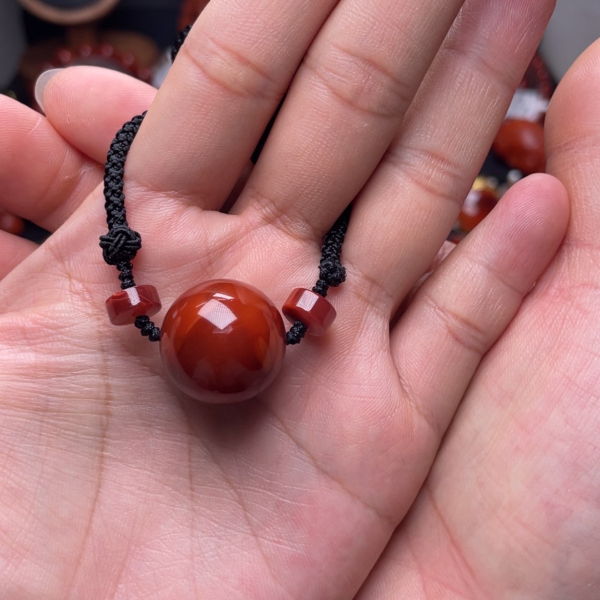 【闪购商品】未镶嵌牛血锦红圆珠锁骨珠19.8mm南红玛瑙