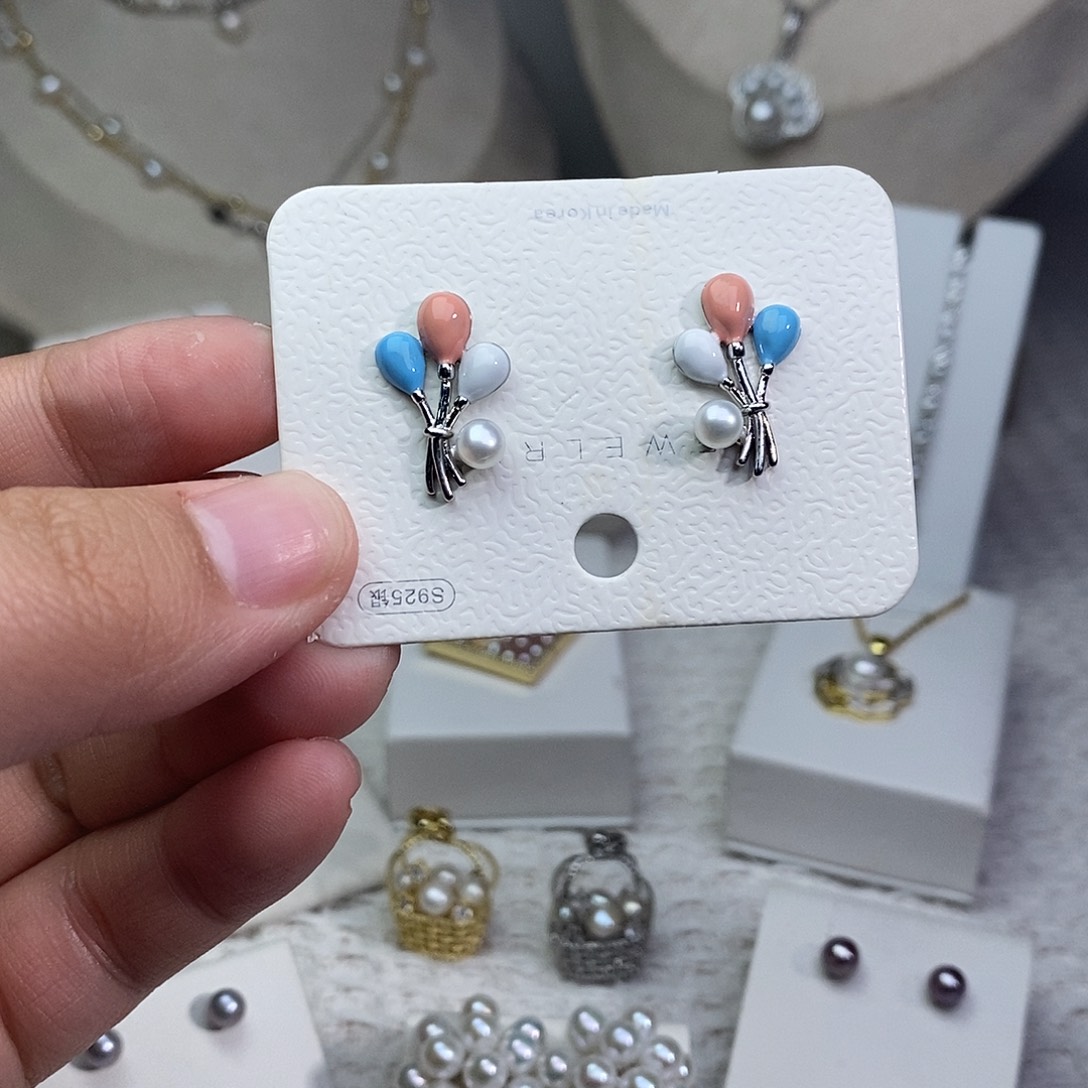 银S925镶嵌耳饰淡水珍珠